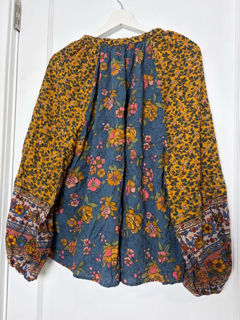 NATURAL LIFE blouse bohemian floral pattern and tassels - Picture 3 of 16